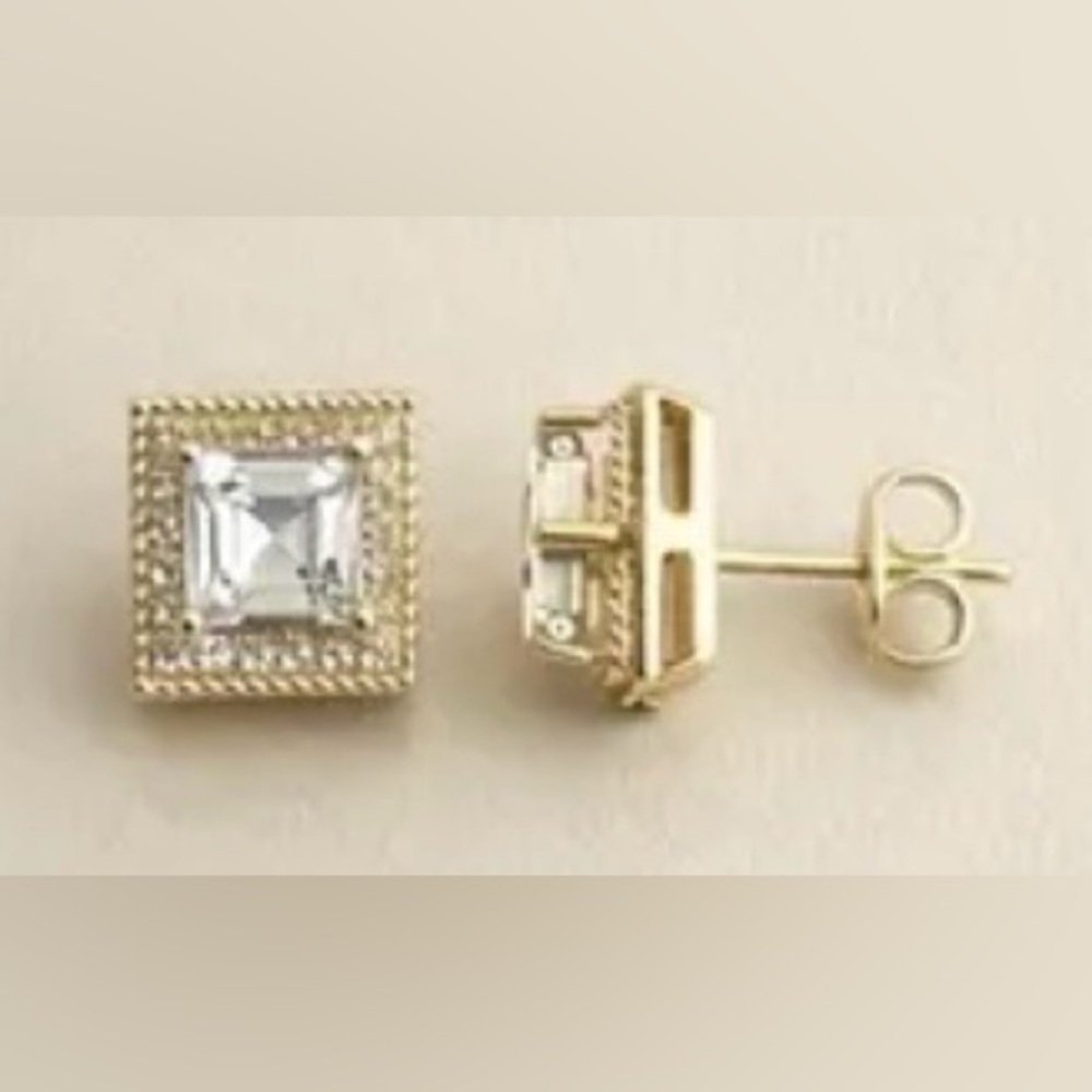 NIB Elegant Princess Cut CZ & 14k Gold Plated Over Brass Push Back Stud Earrings